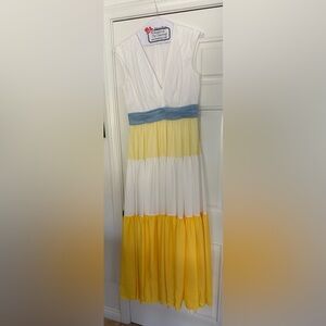 Elegant White and Yellow Sleeveless Dress